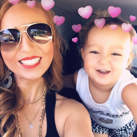 Meet your Posher, Mallory - Picture 7 of 8